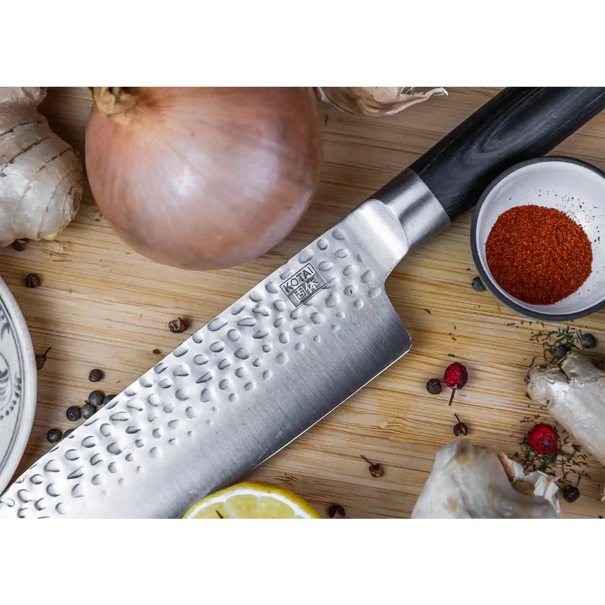 Kotai Santoku Mes 180 mm – Met Bamboe Saya - Geleverd in een Luxe bamboe geschenkverpakking