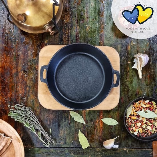 Maysternya Gietijzeren Serveerpan op houten plank - Ø 20 x 4 cm