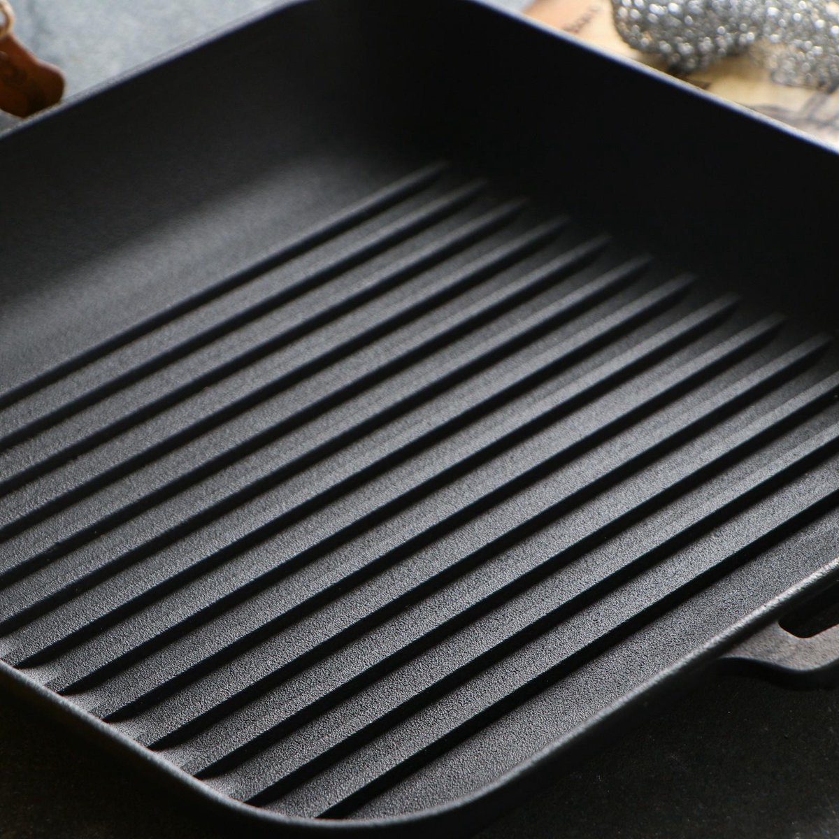 Maysternya Gietijzeren Grillpan vierkant met houten handvat - 28 x 28 x 4 cm